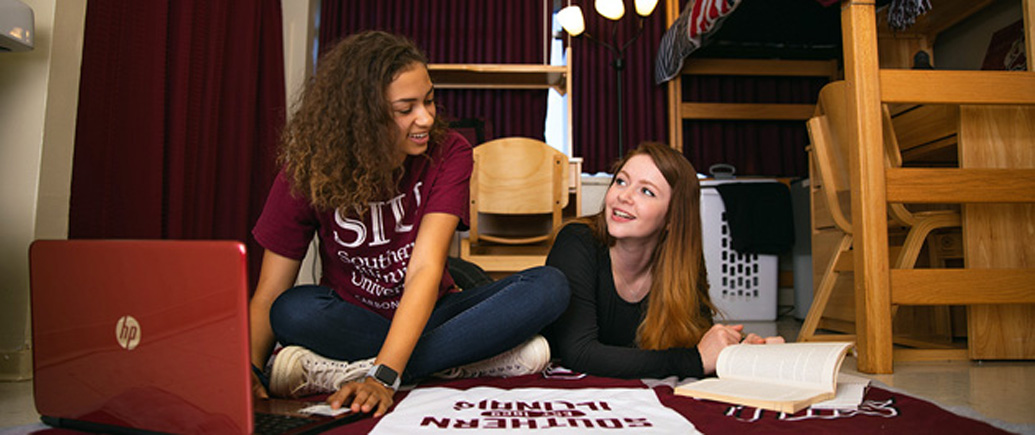 SIU Roommates Studying